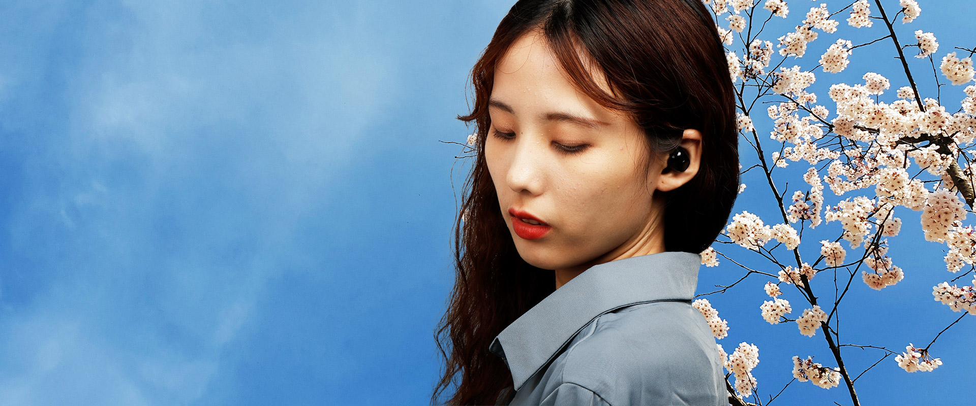 充電式集音器 Jinghao USB充電式イヤホン 耳穴式 左右両耳 軽量 コンパクト きれいでクリアな音 (ブラック)